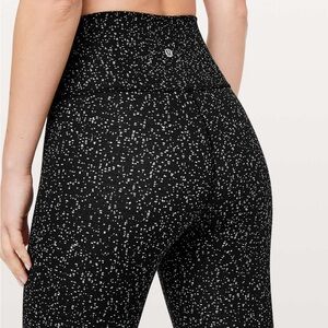 Lululemon Wunder Under High-Rise 7/8 Tight 25”
Magnetized Jacquard Black…